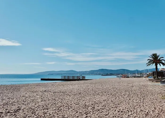 Vacances tout confort au bord du sable fin Appartement *
