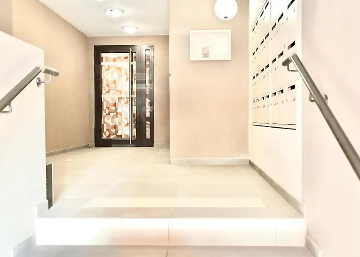 Appartement Vacances tout confort au bord du sable fin Fréjus